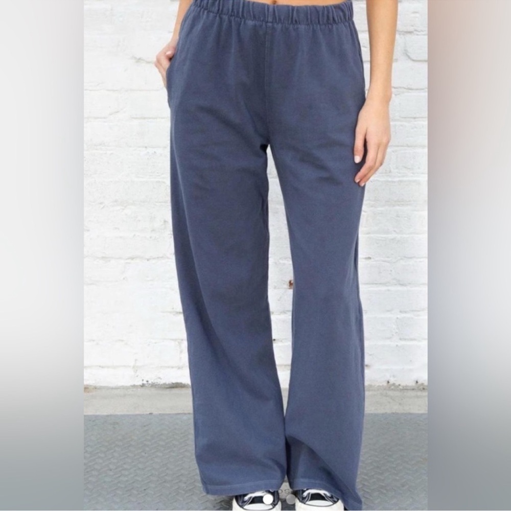 Brandy Melville Anastasia Sweatpants